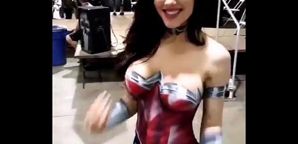  Naked Wonder Woman body painting,amateur teen